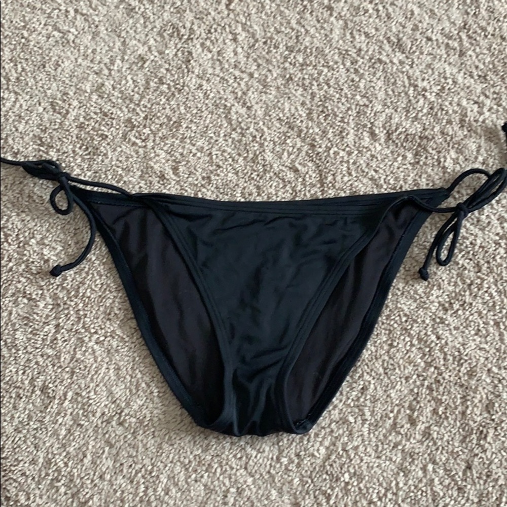 Victorias Secret Black med string bikini bottom